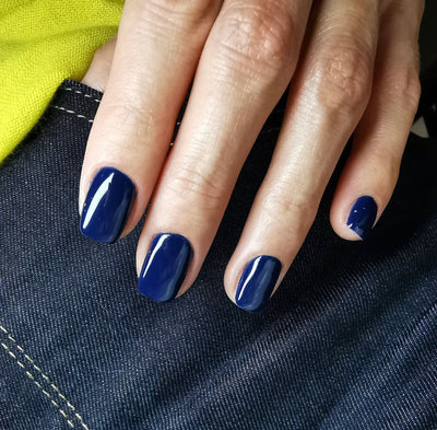 Midnight Mantra NLF009 | לק opi